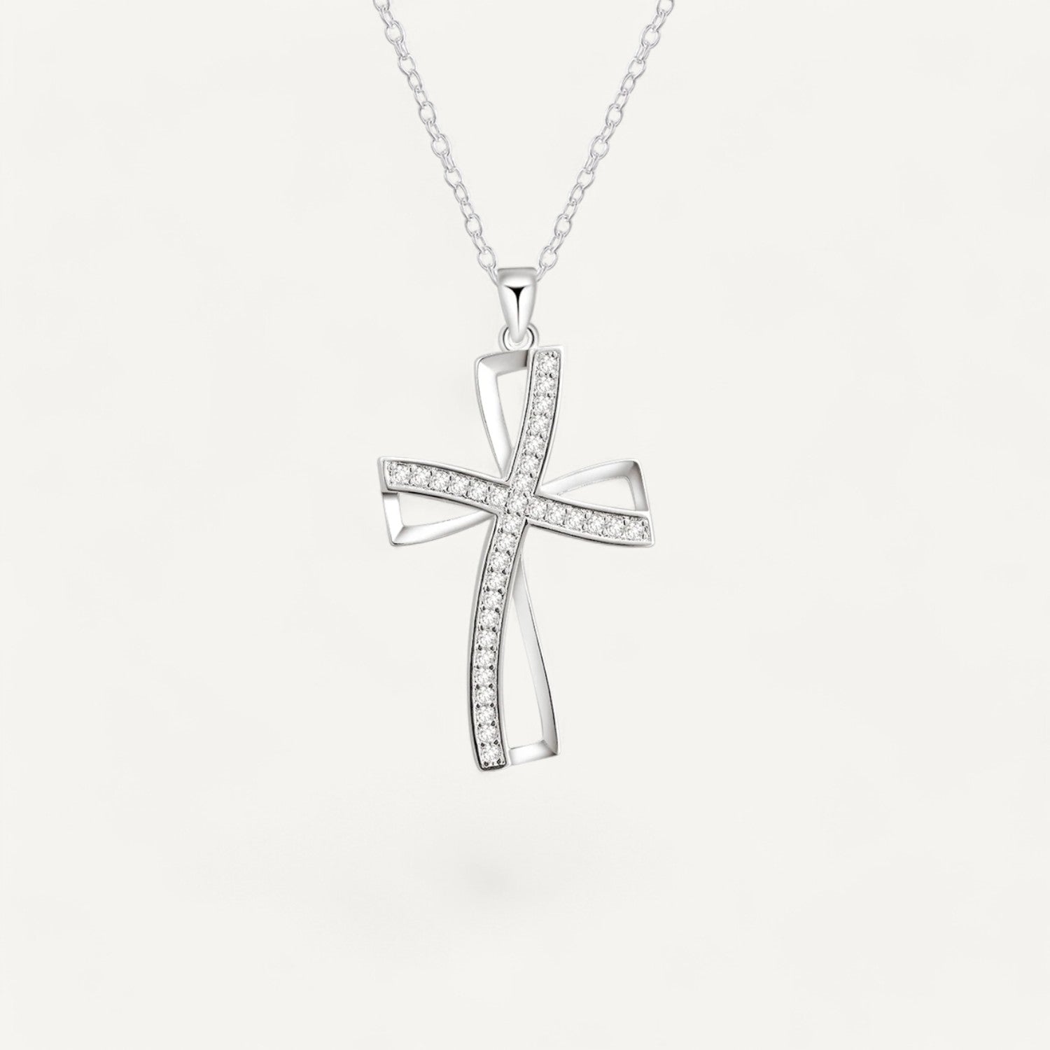 Collier Croix Argenté et Pierre en Zirconium